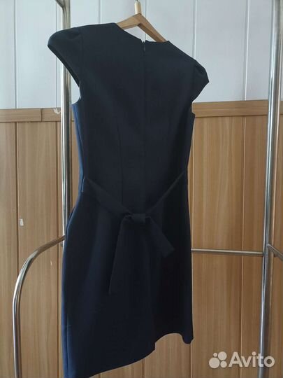 Школьная форма для девочки, рост 146