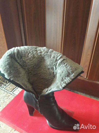Зимние женские сапоги 38