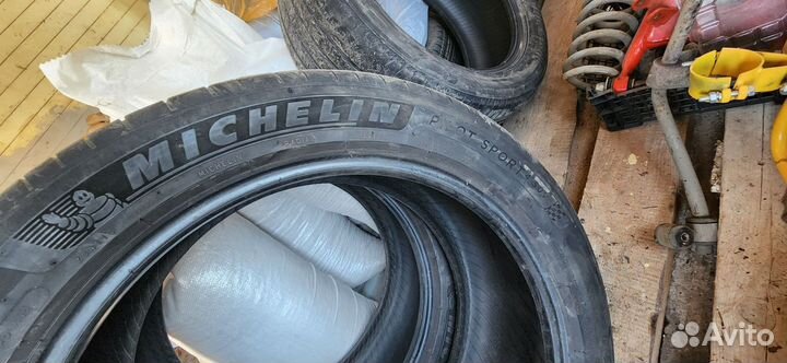 Michelin Pilot Sport 4 SUV 255/45 R19