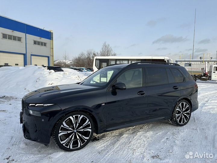 BMW X7 3.0 AT, 2023, 5 171 км