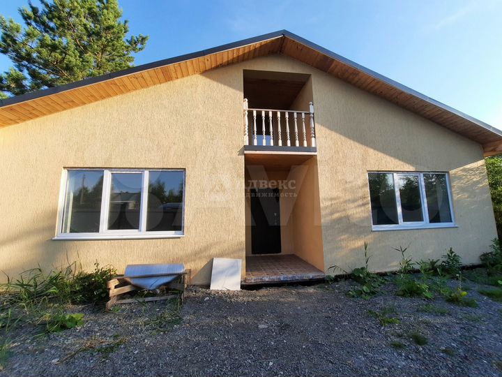 Дача 189,6 м² на участке 7,3 сот.