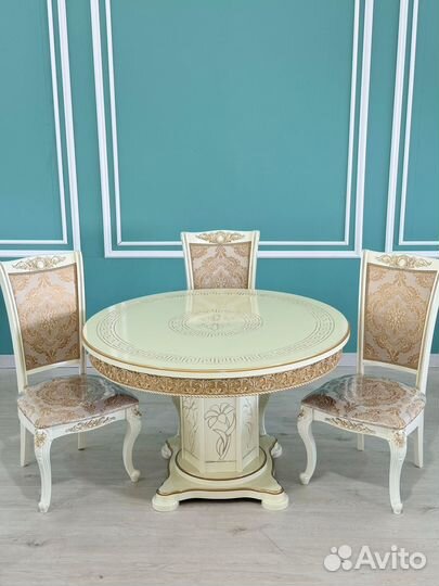 Стол и Стулья