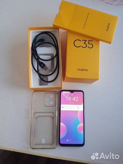 Телефон realme c35
