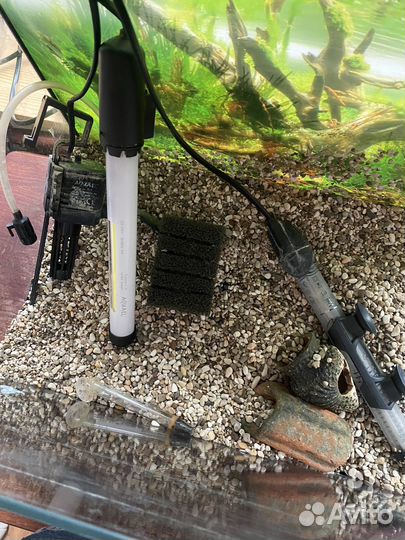 Аквариум с автокормушкой и всеми принадлежностями