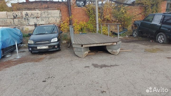 Катамаран, плот