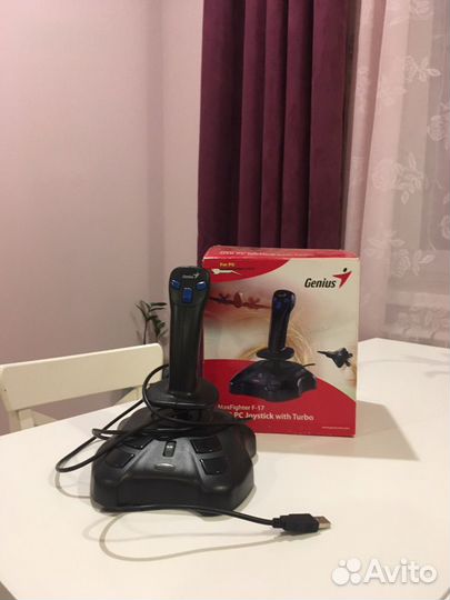 Джойстик Genius MaxFighter F-17