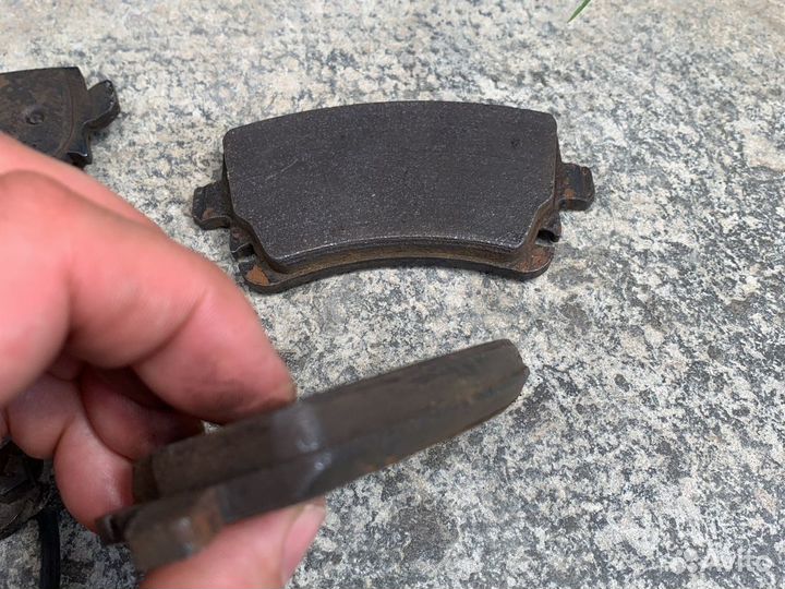 Колодки тормозные brembo P85083