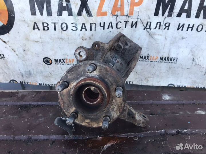 Кулак поворотный левый Ford Focus 2 2005-2011