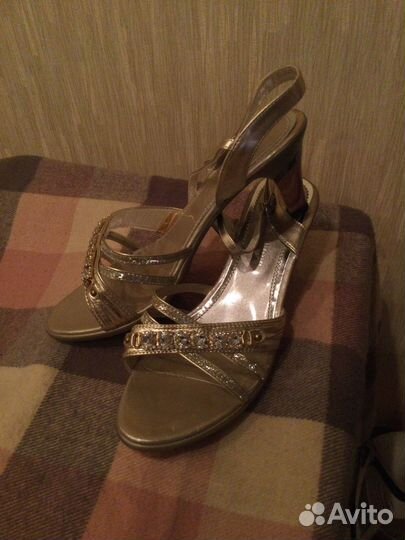 Босоножки женские 38