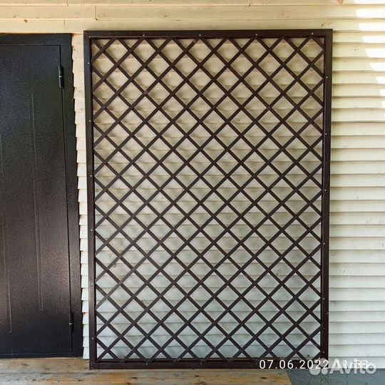 Декоративная деревянная решётка (шпалера)