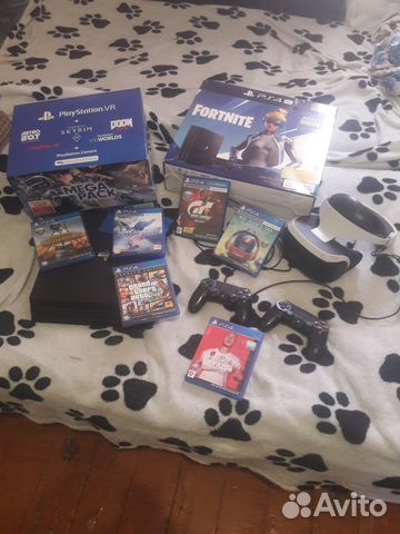 PS4 Pro +psVR +игры 2 геймпада