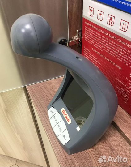 Детектор подлинности банкнот DoCash Super DVM