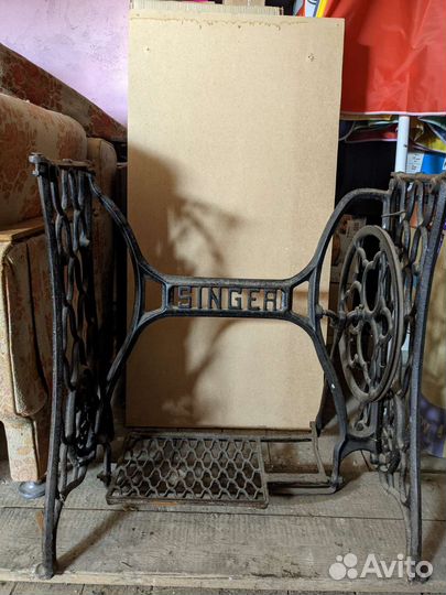 Станина от швейной машинки зингер