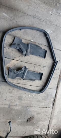 Накладка на жабо mitsubishi outlander 3 аутлэндер