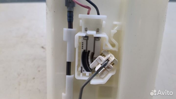 Насос топливный электрический Toyota Tundra, 2008