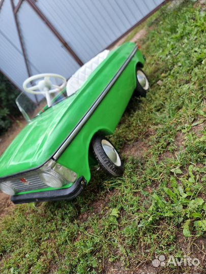 Педальная машинка СССР москвич