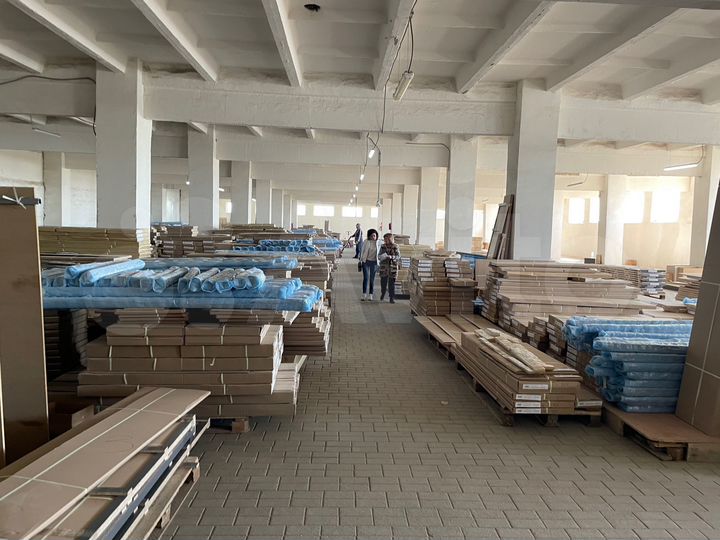 Производство, 1300 м²