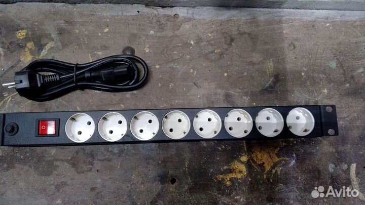 Блок розеток в стойку