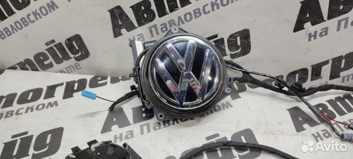 Парковочная камера задняя Volkswagen Passat Cc 358