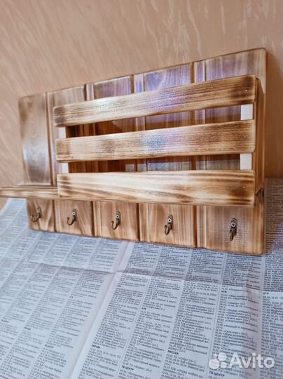 Вешалка настенная деревянная