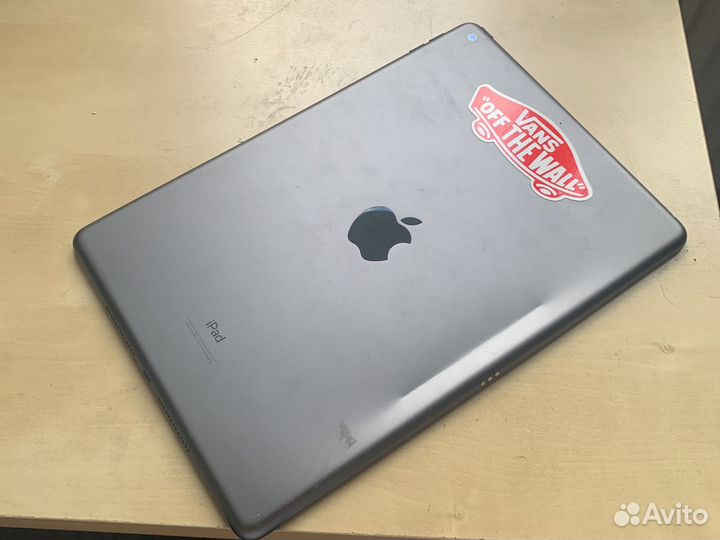 iPad 2019 10.2 7 поколения