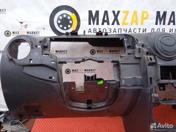 Торпедо Renault Logan 1.5 2011 (б/у)