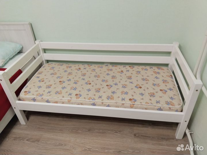 Детская подростковая деревянная кровать-софа