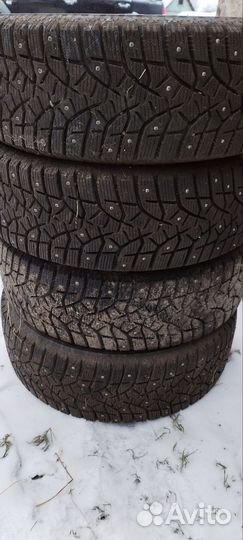 Bridgestone Blizzak Spike-02 195/60 R15