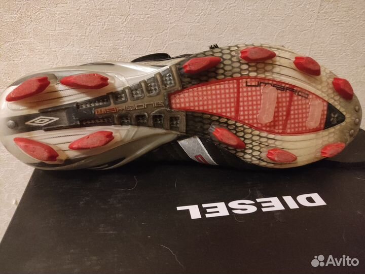 Бутсы футбольные Umbro 43р