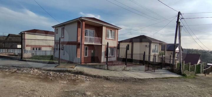 Дом 152 м² на участке 4 сот.