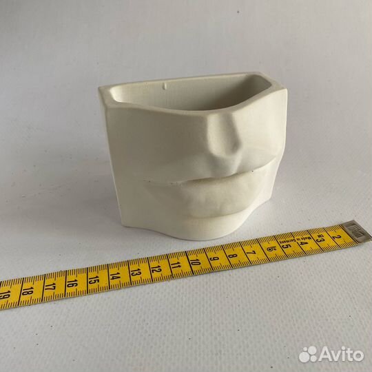 Органайзер кашпо Губы /гипс/ подставка для кистей