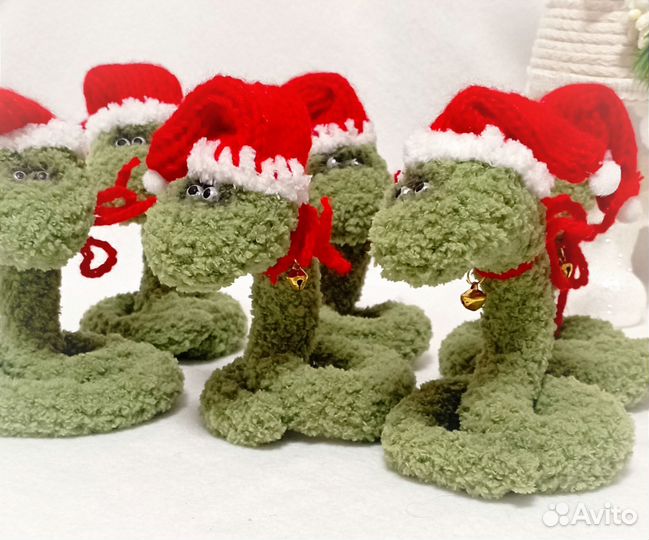 Новогодняя игрушка змея