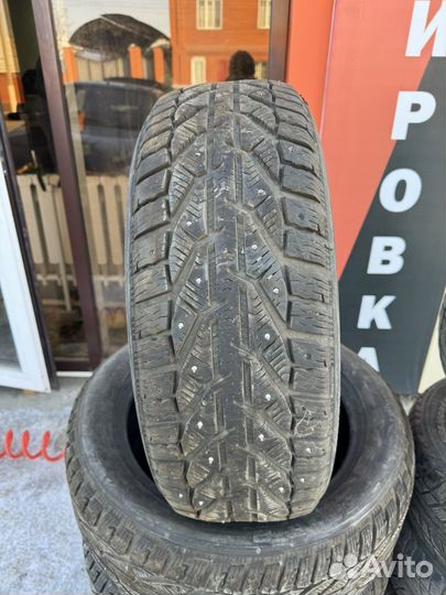 Kormoran Stud 2 215/55 R17