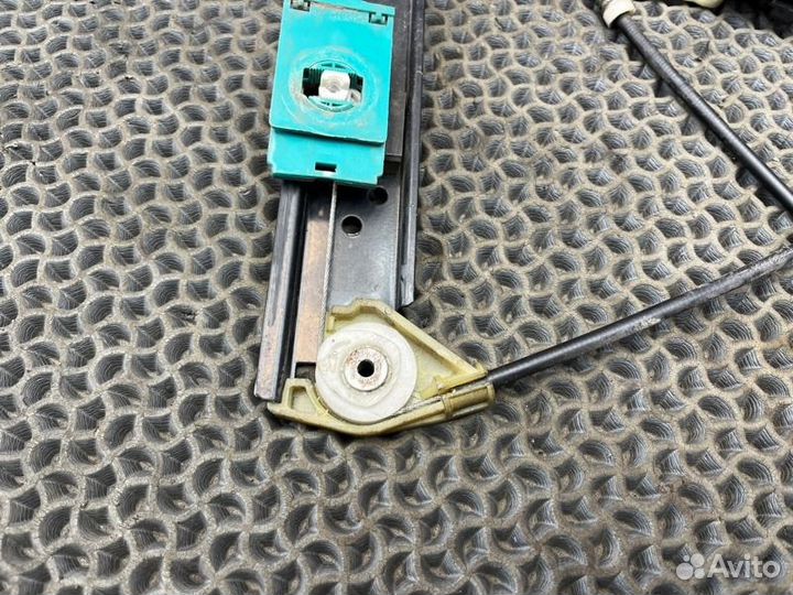 Стеклоподъемник передний правый Volkswagen Touareg