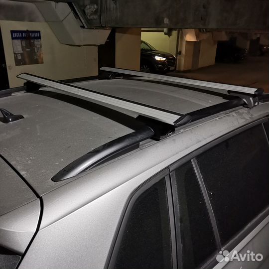 Автомобильный багажник под бокс