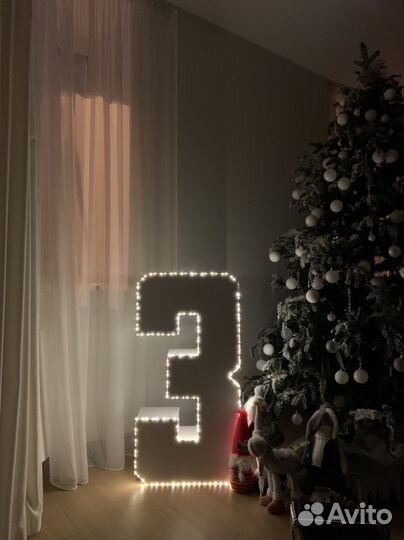 Продам цифру 3 из пенокартона