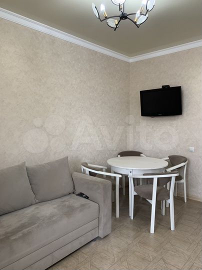 2-к. квартира, 82 м², 6/9 эт.