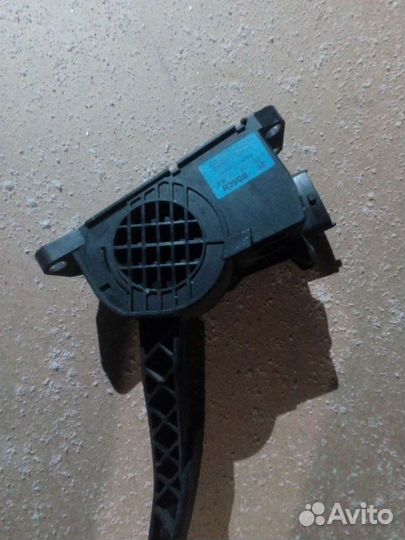 Педаль газа Салон Приора Калина гранта нива