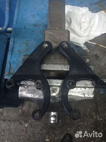 Кронштейны задних амортизаторов нива Шевроле