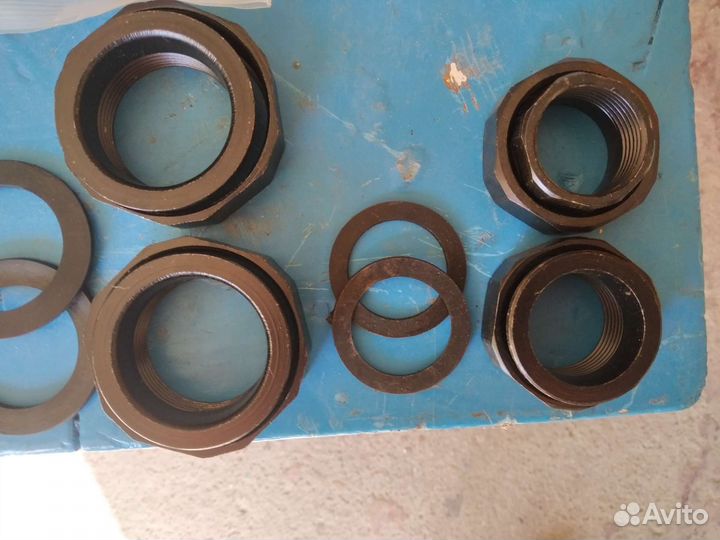 Гайки для крепления циркуляционного насоса