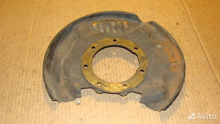 Пыльник поворотного кулака Toyota 4runner 90г