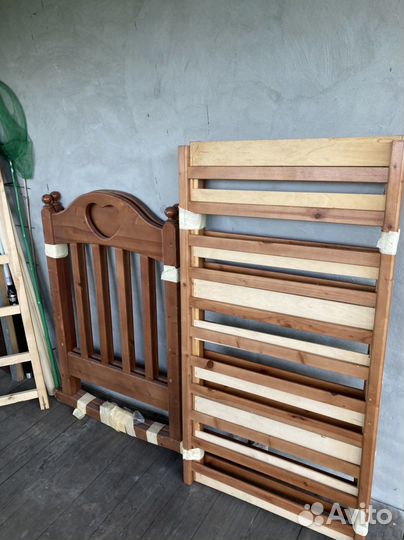Кроватка детская