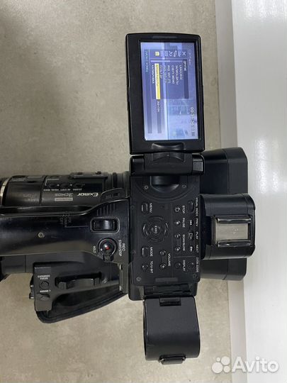 Видеокамера sony NXR-NX5E