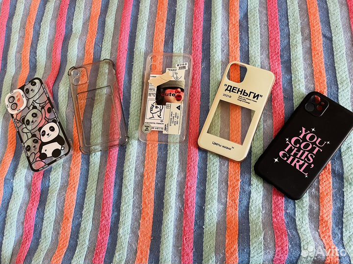 Чехлы на iPhone 11 и 13