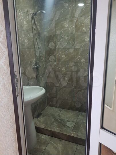 2-к. квартира, 49 м², 5/5 эт.