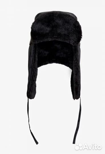 Шапка зимняя и перчатки горнолыжные