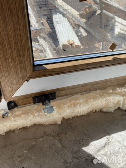 Новое Пластиковое окно 75х70 см