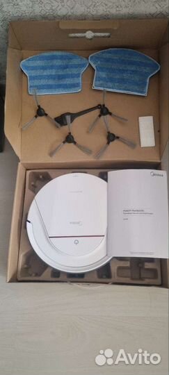 Робот пылесос midea