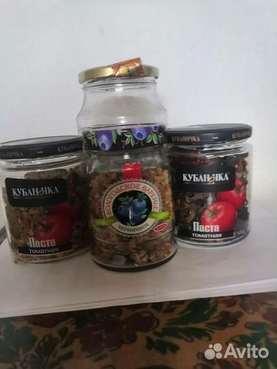 Стеклянные банки 0.5 л, 03 ли, 1л с крышкой