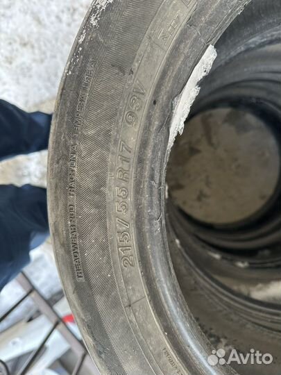 Yokohama dB Decibel E70 215/55 R17